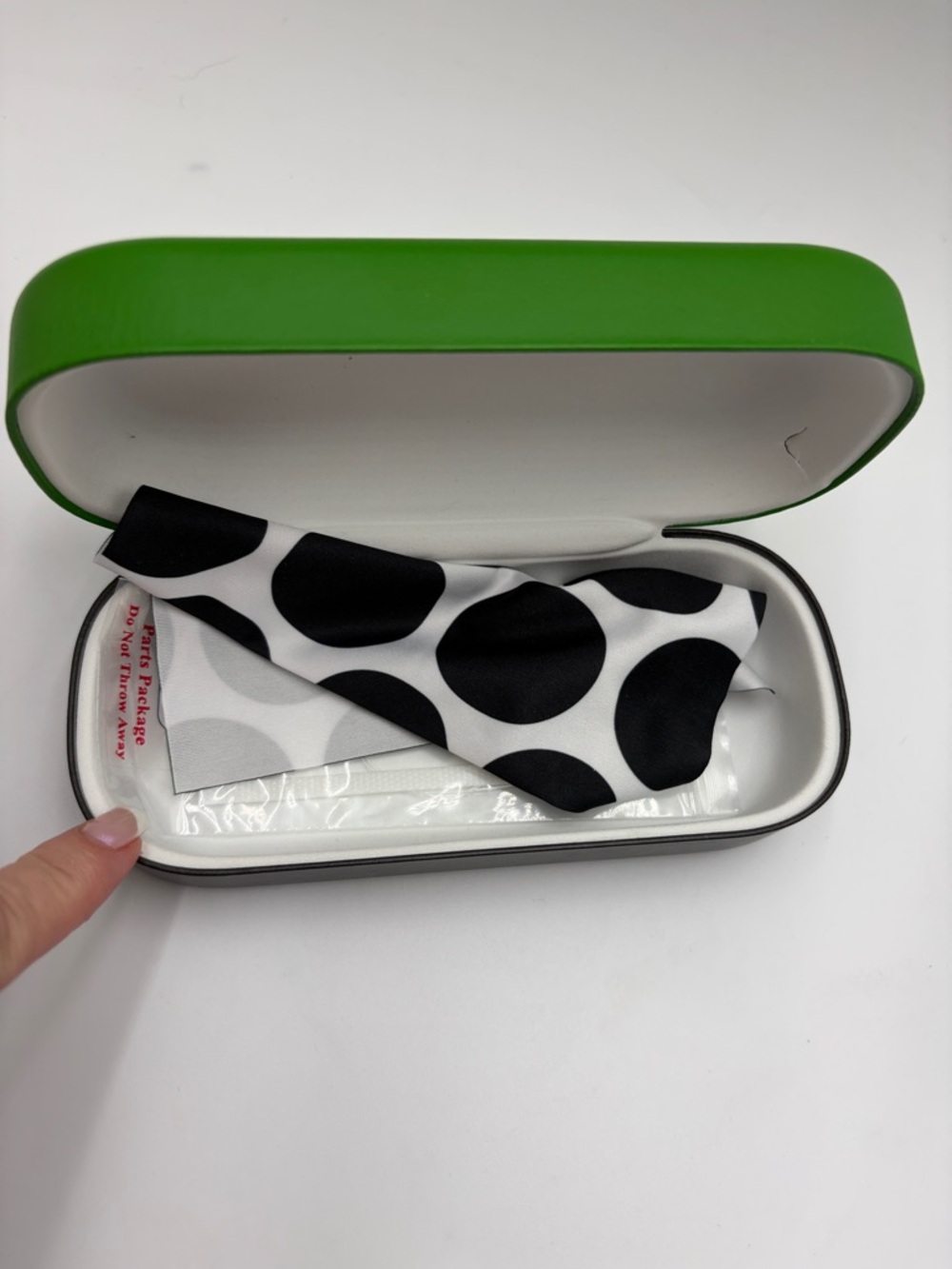NEW kate spade Black Gradient Lenses with Leopard-Trim Sunglasses - Picture 6 of 6